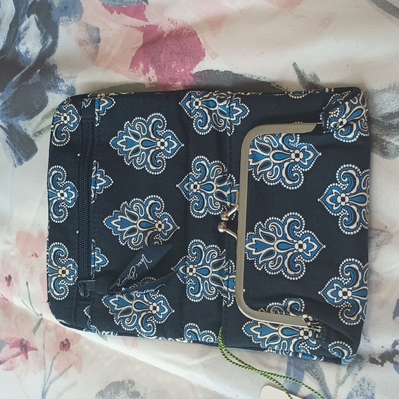 Vera Bradley wallet - Picture 3 of 7